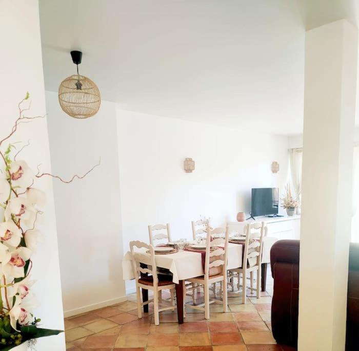 Un Brin De Paille * Cagnes-sur-Mer